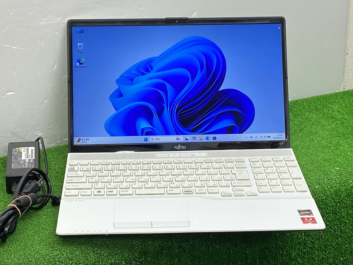 LIFEBOOK fujitsu lifebook ah FMVA51E1WN amd ryzen 7 3750H ノート
