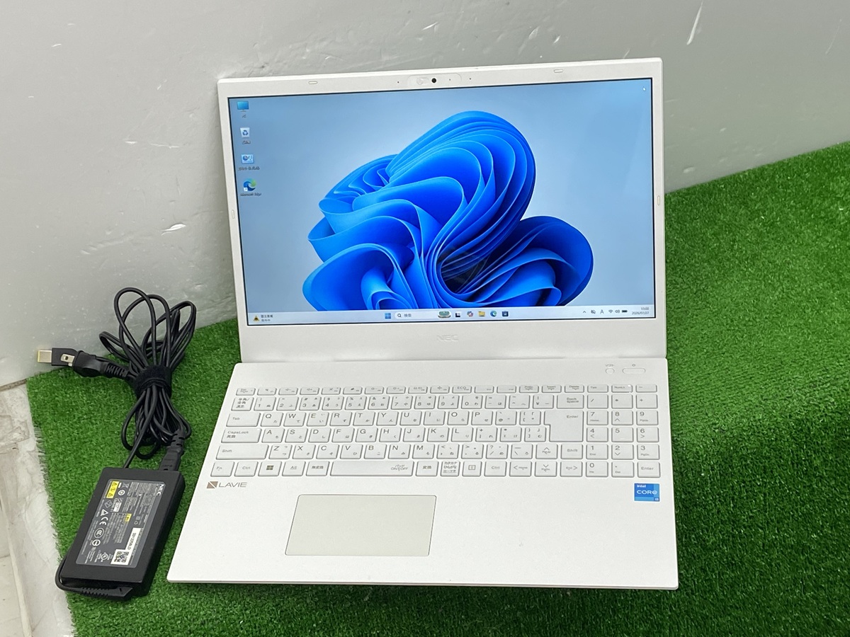 NEC Windowsノート Core i3、DDR4 8GB、SSD120GB LaVie nec lavie PC-N153DFAW N153D/F i3 12th gen laptop i3第12世代