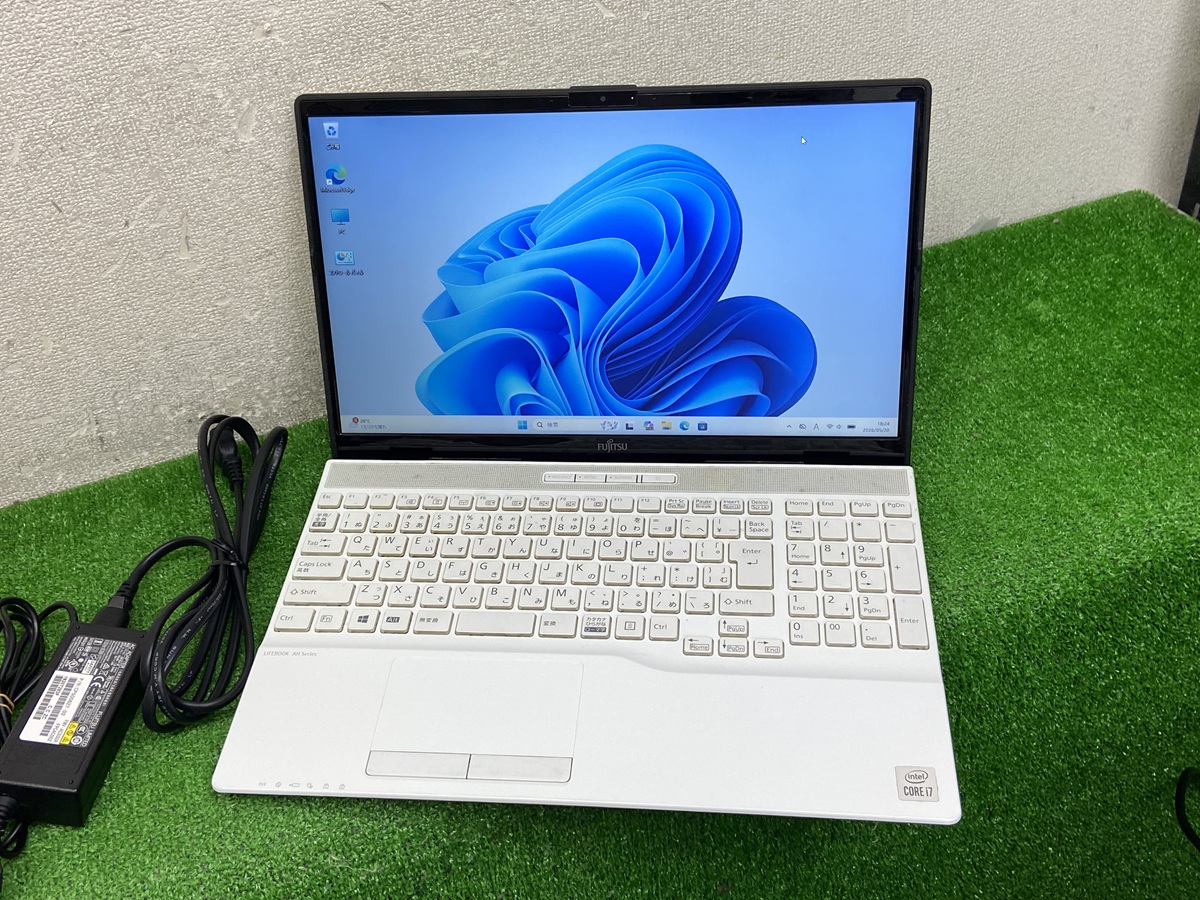 LIFEBOOK ノートPC Intel Core i7 8GB 512GB LIFEBOOK fujitsu lifebook ah series laptop i7第10世代 ノートPC