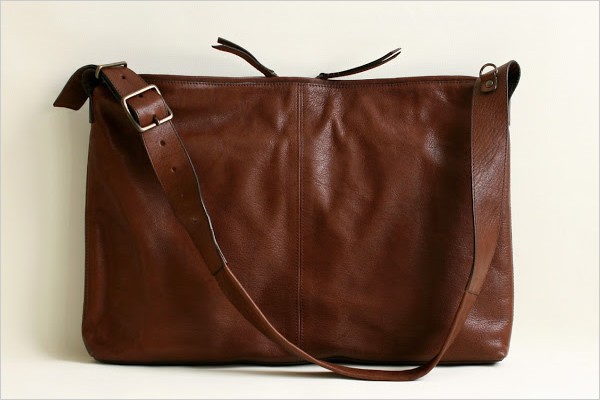 エムピウ m+ レザー ショルダーバッグ ブラウン m+（エムピウ） ポーチ pouch Lサイズ ミニショルダーバッグ バッグ 鞄