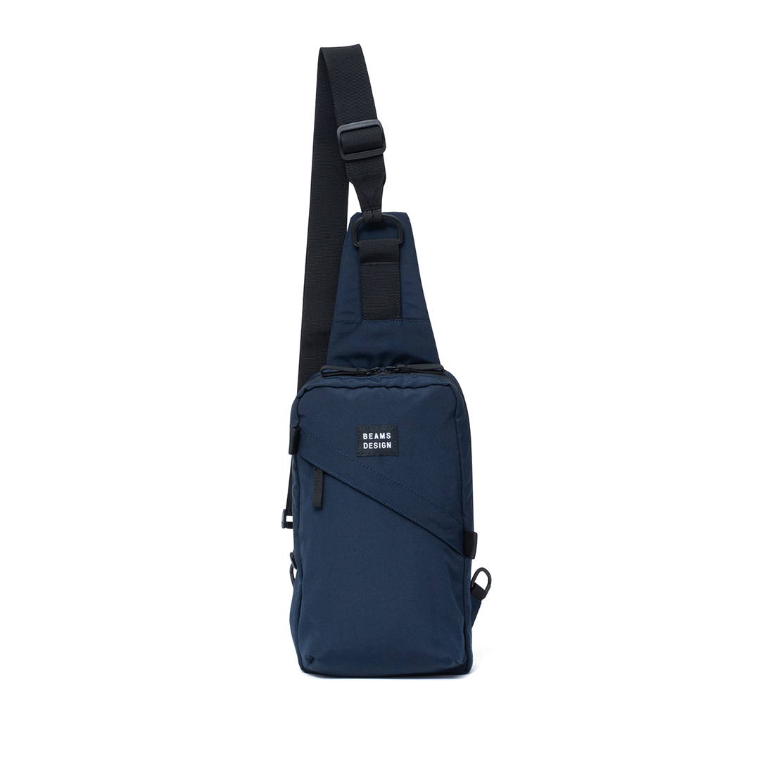 正規販売店】BEAMS DESIGN Diagonal 縦型ボディバッグ【BMMH5ES4