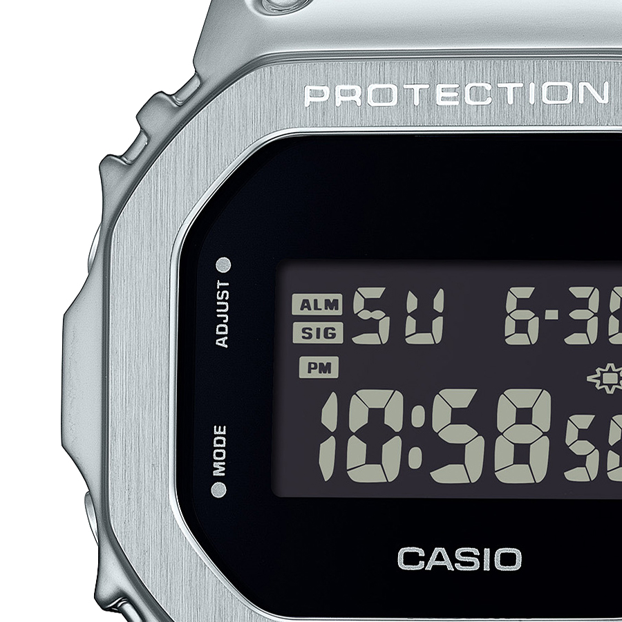 G-SHOCK メタルカバード ファインメタリック シルバー GM-5600YM-8JF