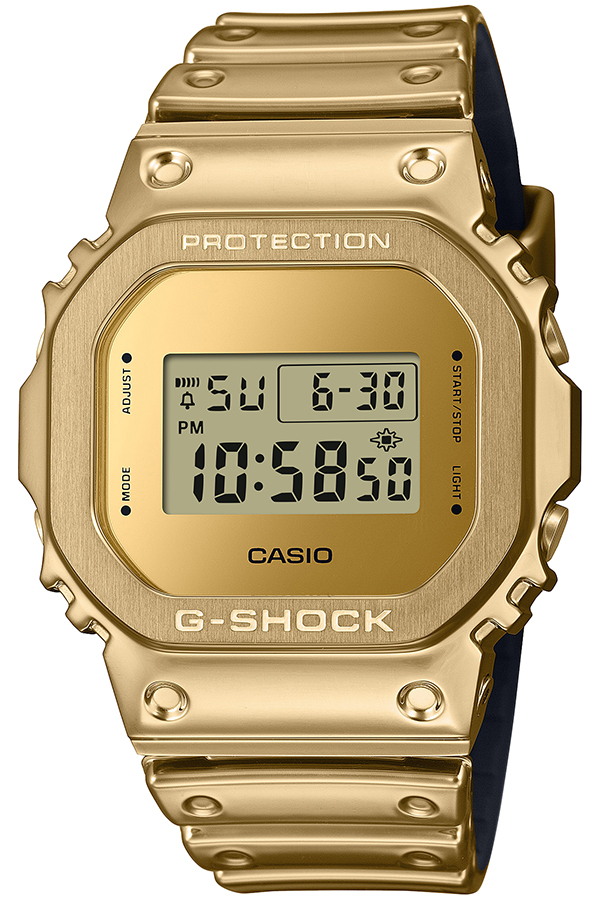 デジタル腕時計OMECO　ゴールドメタル g-shock風　腕時計 G-SHOCK メタルカバード ファインメタリックゴールド GM-5600YMG-9JF