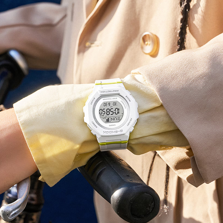 G-SHOCK ミッドサイズ スポーツカラー GMD-B300SC-7JF メンズ