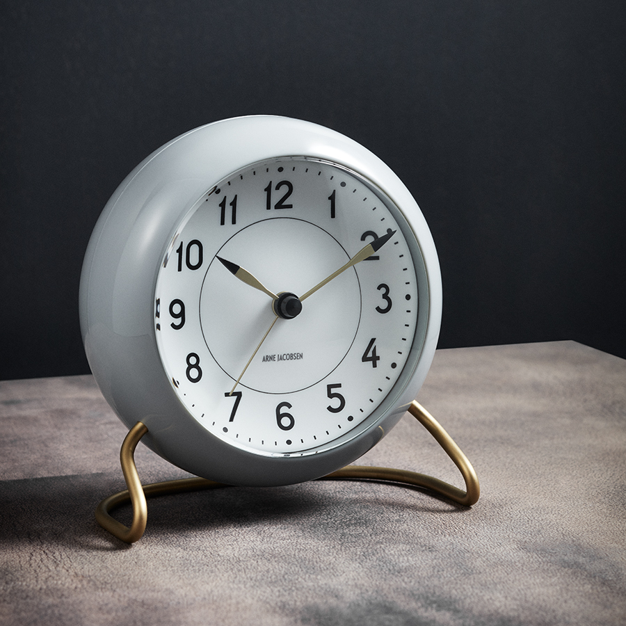 ARNE JACOBSEN（アルネ ヤコブセン） STATION ステーション 目覚まし