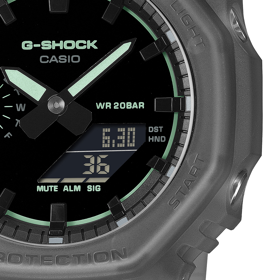 G-SHOCK スモークライト クリーンサーフェスダイヤル GA-2100K-1AJF