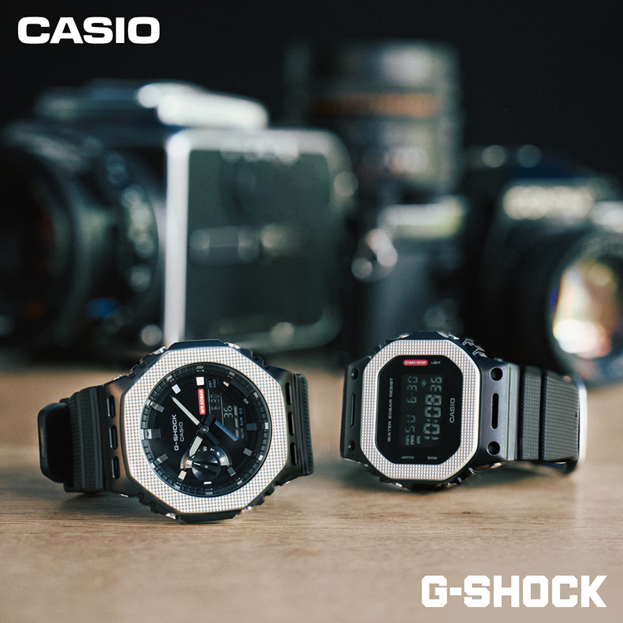 美品】カシオGーSHOCK/GMー2100 ー1AJFメタルカバード国内正規品 楽天市場】カシオ Gショック メタルカバード シルバー＆ブラック GM