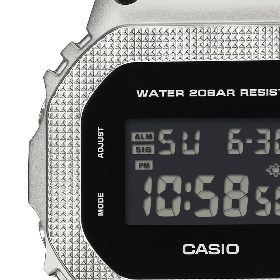 G-SHOCK メタルカバード チェッカリングパターン GM-5600BM-1JF メンズ