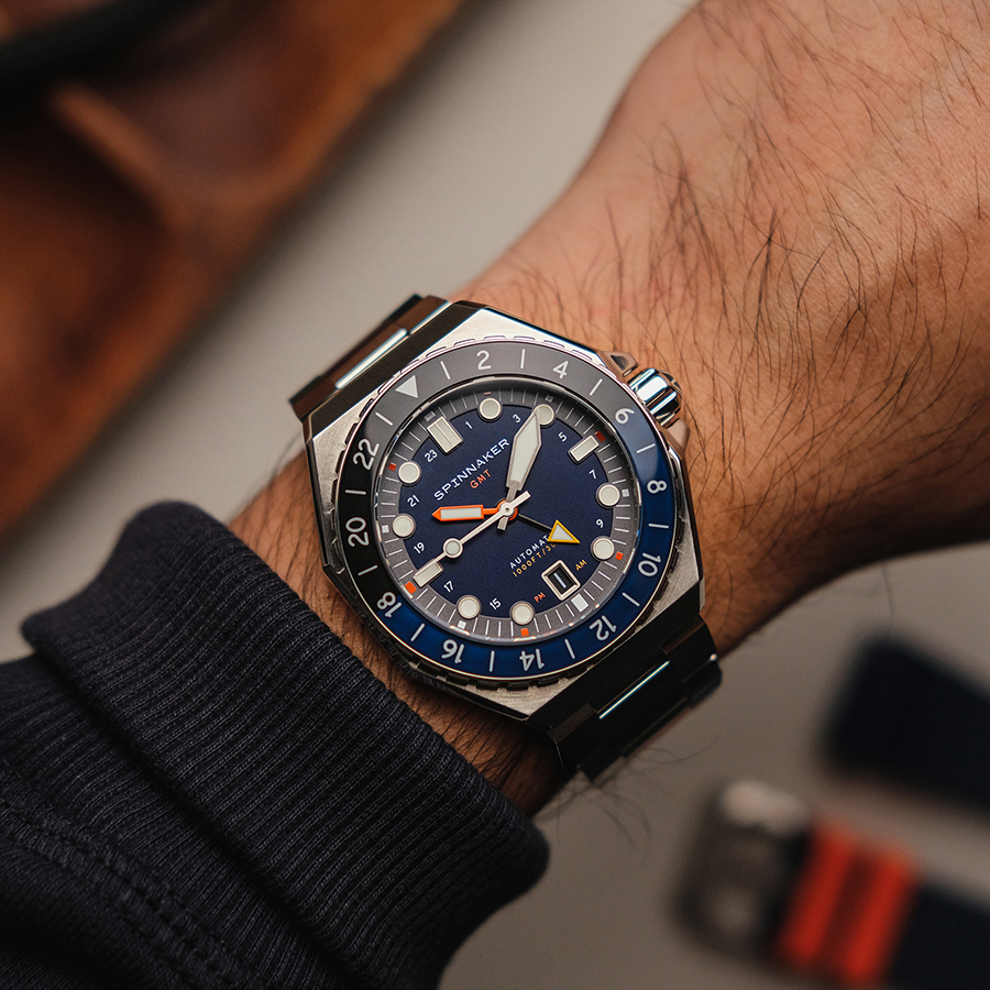 スピニカー DUMAS デュマ GMT SP-5119-22 メンズ 腕時計 機械式 自動巻き 30気圧防水 蓄光 ネイビーダイヤル 替えバント付きの画像
