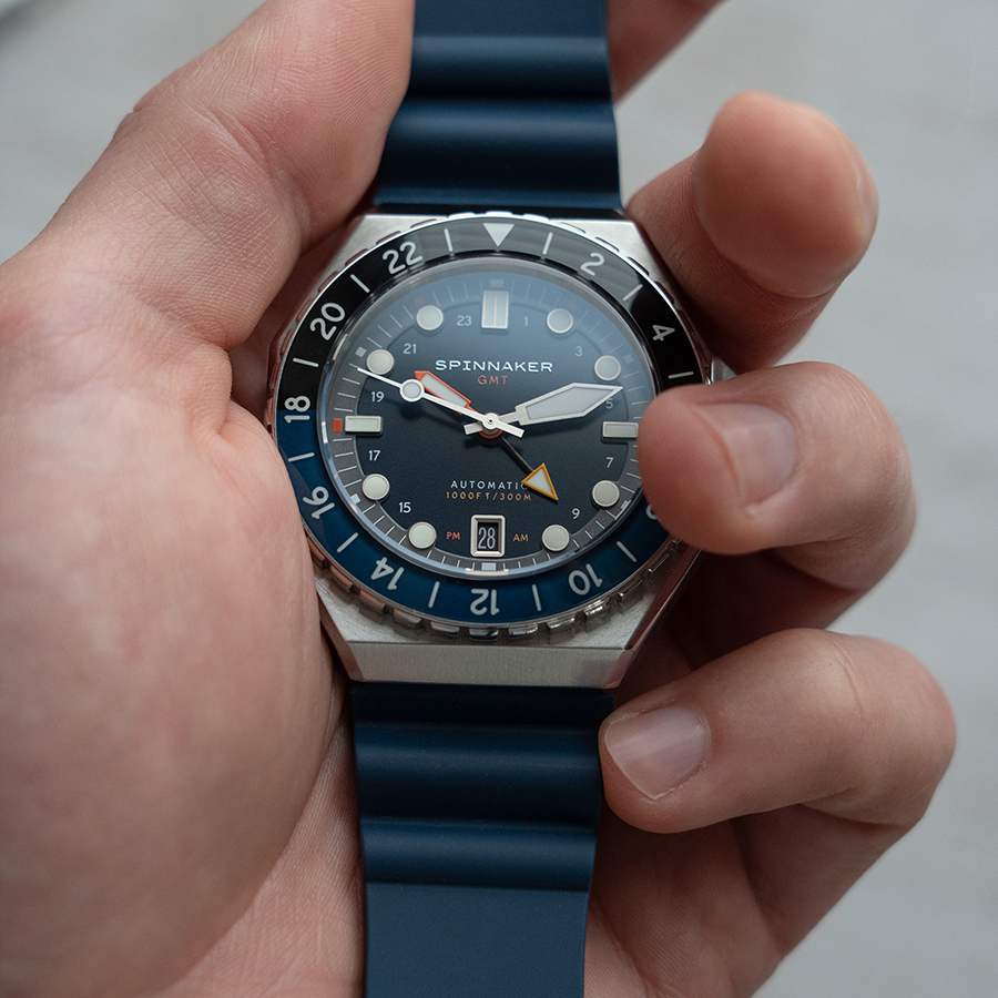 スピニカー DUMAS デュマ GMT SP-5119-22 メンズ 腕時計 機械式 自動巻き 30気圧防水 蓄光 ネイビーダイヤル 替えバント付きの画像