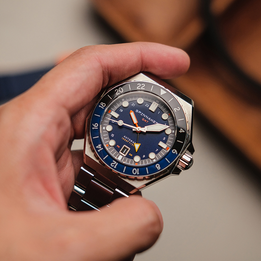 スピニカー DUMAS デュマ GMT SP-5119-22 メンズ 腕時計 機械式 自動巻き 30気圧防水 蓄光 ネイビーダイヤル 替えバント付きの画像