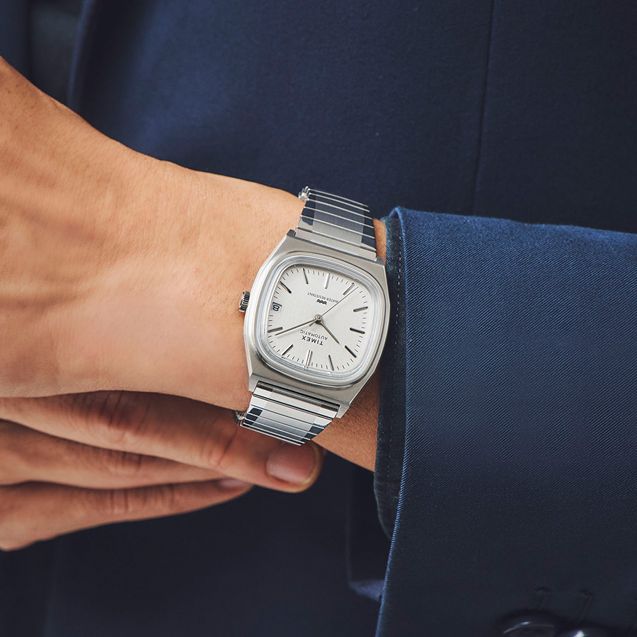 新品未使用！　TIMEX REISSUE 1983 E-line ネイビー REISSUE 1983 E-line | TIMEXオンラインストア