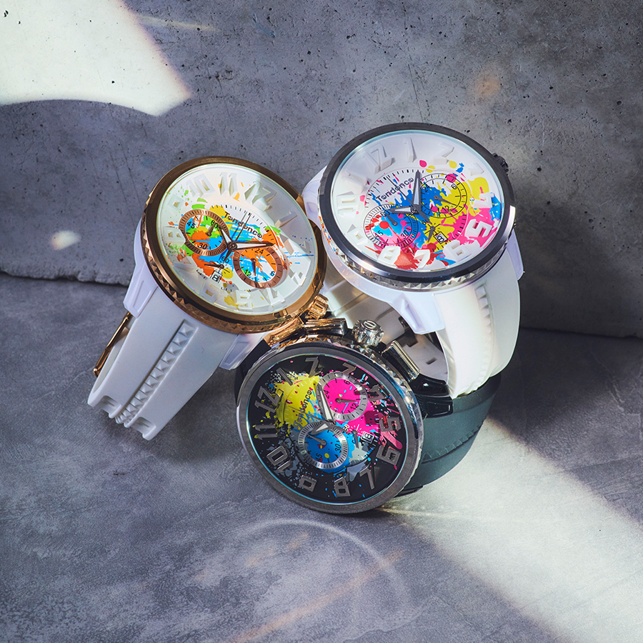テンデンス ガリバースプラッシュ 50mm ペンキ飛散 TY046034 メンズ 腕時計 クオーツ 電池式 クロノグラフ ホワイト シリコンバンドの画像