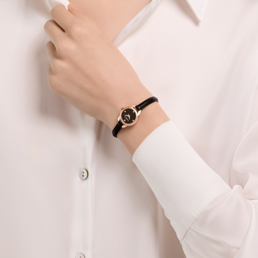 FURLA（フルラ） ミニシェイプ 2針 ブラック WW00064004L3 レディース