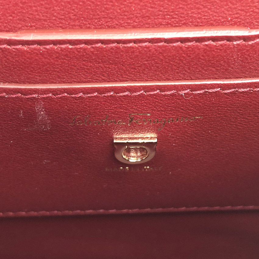 FERRAGAMO BOXYZ BAG カーマイン レッド レザー ミニバッグ 肩掛け 赤 2WAY ハンドバッグ 21H647 サルバトーレ  フェラガモ ショルダーバッグ 中古