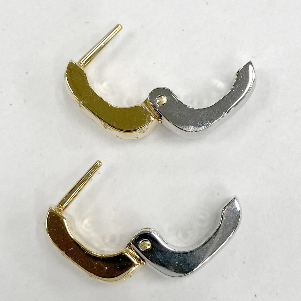 LOUIS VUITTON（ルイ・ヴィトン） ブックレドレイユ・ナノグラム