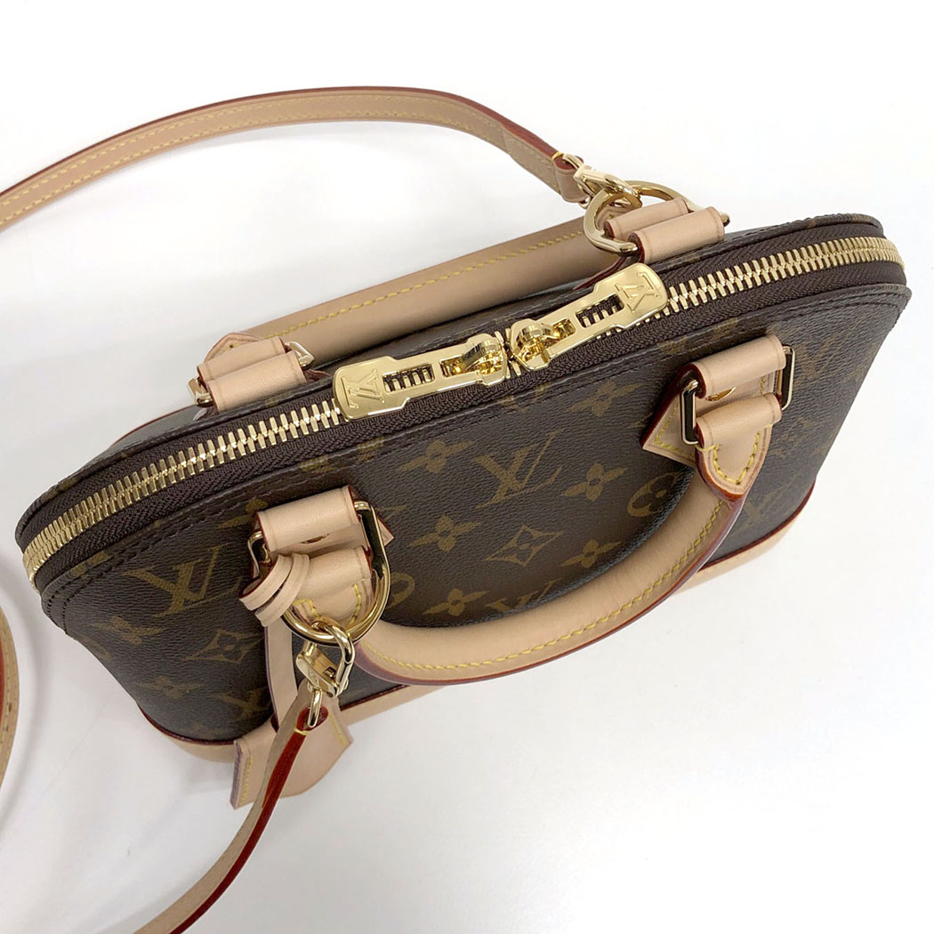 LOUIS VUITTON ルイヴィトン 2WAY モノグラム アルマBB ショルダーバッグ ハンドバッグ 肩掛け 斜め掛け 小さめ ミニバッグ M46990    ブラウン 茶 ゴールド金具 レディース 美品【中古品】 LOUIS VUITTON（ルイ・ヴィトン） ハンドバッグ モノグラム サックプラ
