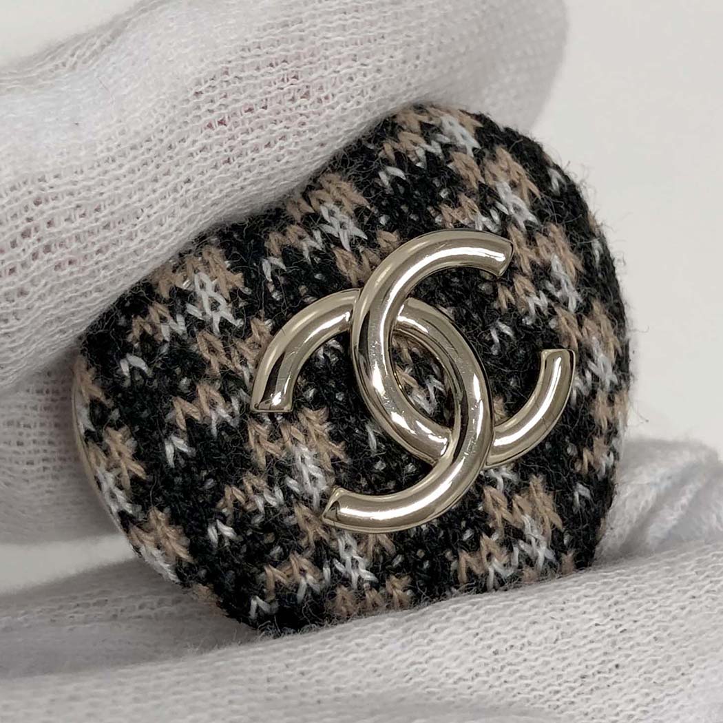 CHANEL ツイード ハート モチーフ ブローチ ニット ココマーク