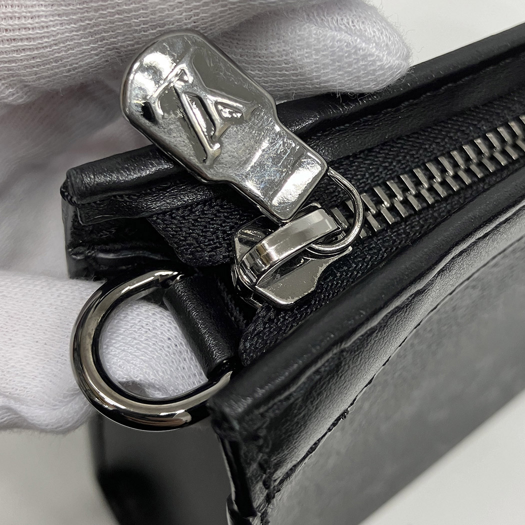 LOUIS VUITTON（ルイ・ヴィトン） ガストン ウエアラブル ウォレット