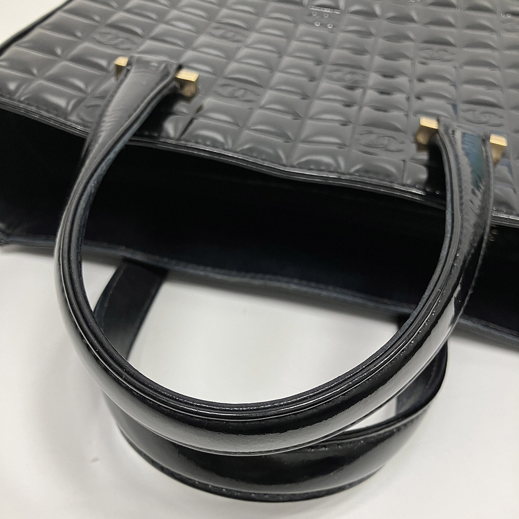 CHANEL（シャネル） チョコバー トートバッグ エナメル パテントレザー