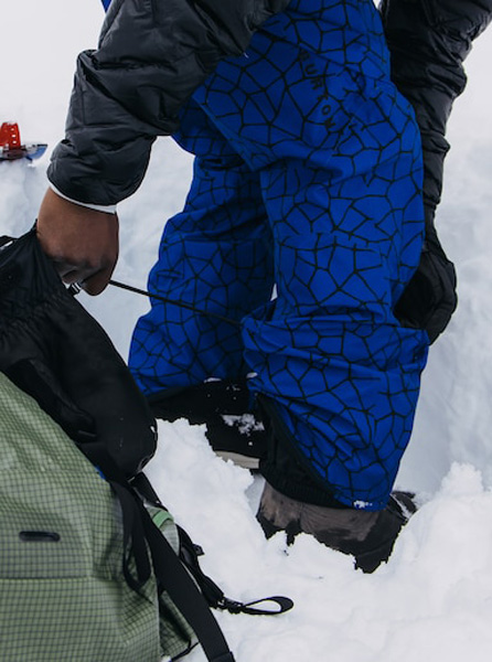 BURTON メンズ バートン スノーボードウエア ビブパンツ Men's Burton [ak] Cyclic GORE-TEX 2L Bib Pants （Jake Blue Ossicone）