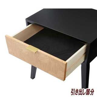 モノトーンデザインナイトテーブル