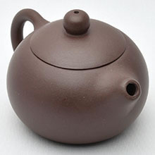 宜興紫砂壺・西施壺160ml（閻明奉・濃茶）紫泥茶壺 急須 : 天香茶行