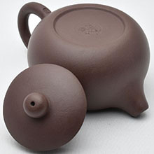 宜興紫砂壺・西施壺160ml（閻明奉・濃茶）紫泥茶壺 急須 : 天香茶行