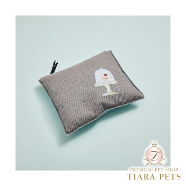 ルイスドッグ louisdog Strawberry Cup Cake Goose Pillow【小型犬 犬用 ピロー 枕 クッション セレブ】