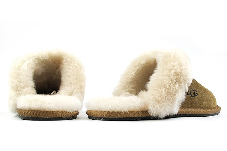 UGG W SCUFFETTE II ルームシューズ スエード レディース US6-9