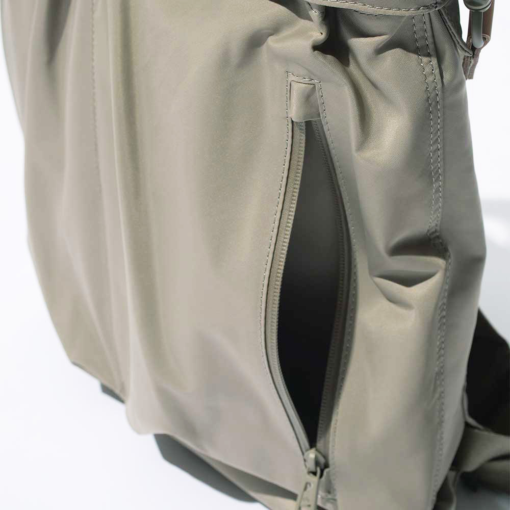 F/CE エフシーイー 3way ヘルメットバック BAG / 商品 / ROOT