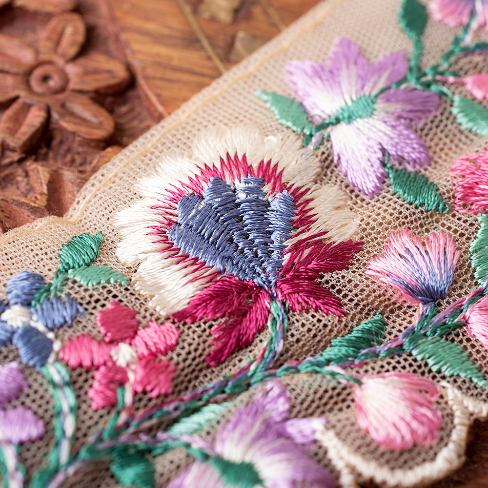 Gota embroidery 刺繍 ラジャスタン (全4色)チロリアンテープ メーター売 金糸が美しい｜tirakita-shop｜02