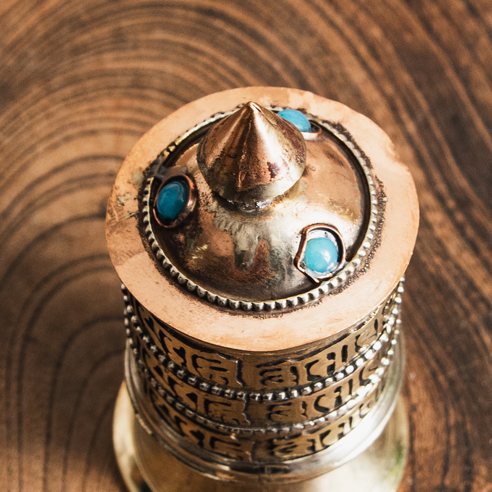 コレクター収集品　チベット仏教　青銅　マニ車を廻す僧侶 コレクター収集品 チベット仏教 青銅 マニ車を廻す僧侶