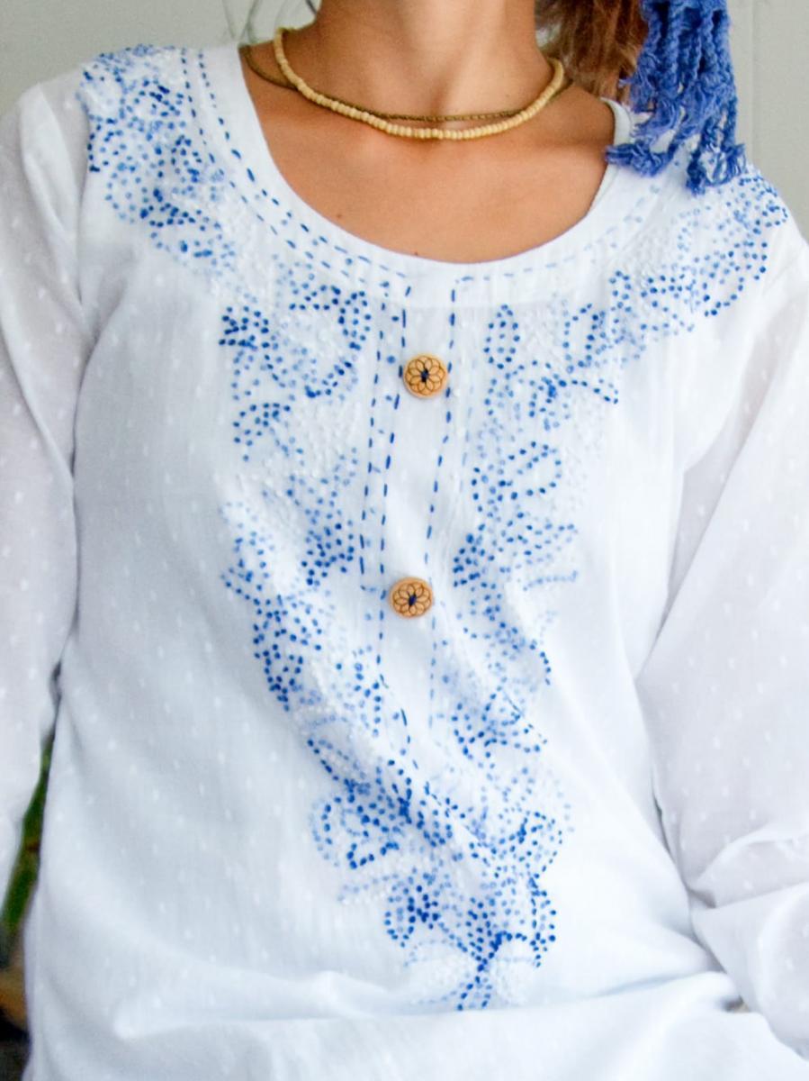 【新品！希少】ラクノウ刺繍　クルティ　チュニック 送料無料 クルティ チュニック ワンピース 秋服 インナー付きが