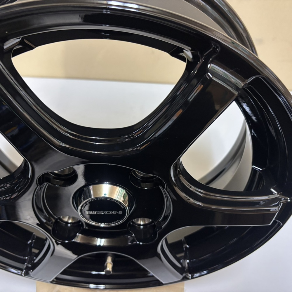 165/80R14 97/95N LT ブリヂストン BLIZZAK VL10A 冬用 スタッドレスタイヤ BISON BN04 トヨタ 160系 プロボックス・サクシードの画像