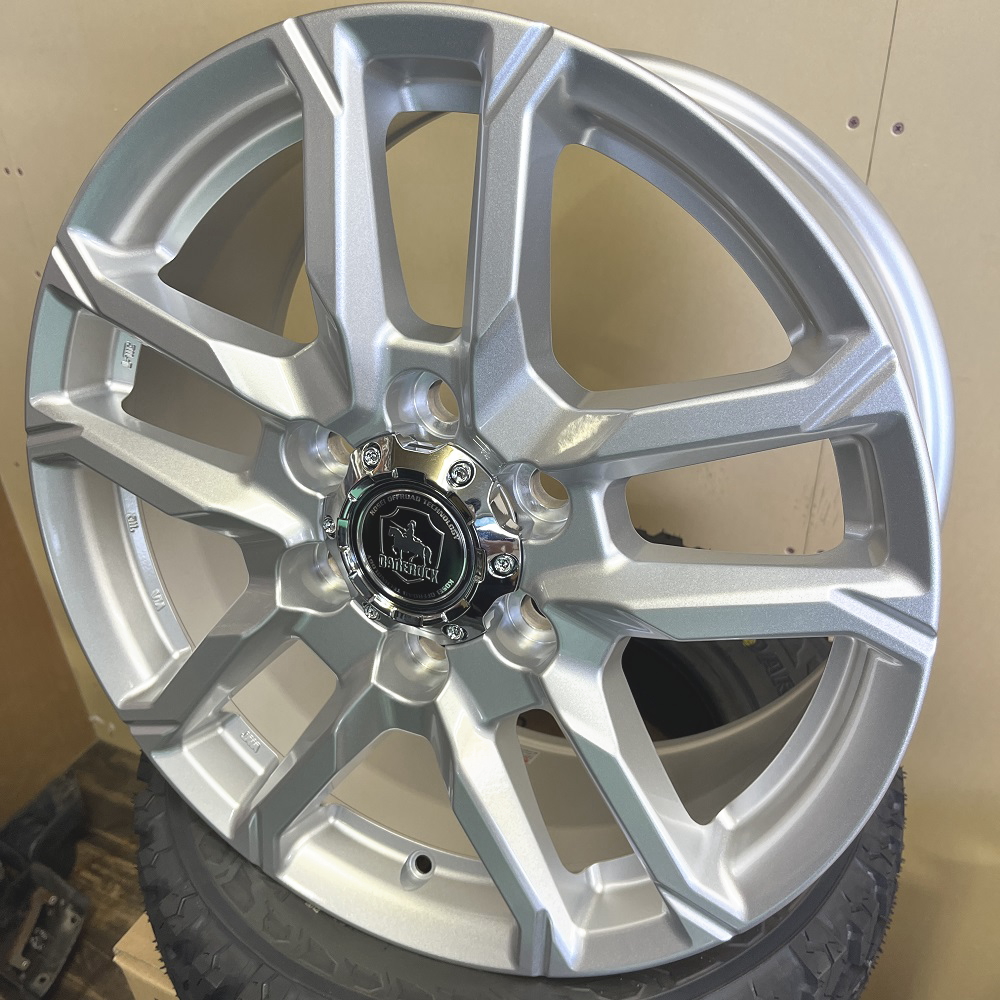 285/60R18 116Q ヨコハマ iceGUARD SUV G075 冬用 スタッドレスタイヤ BAREROCK BISON ハイラックス プラド  18インチの画像