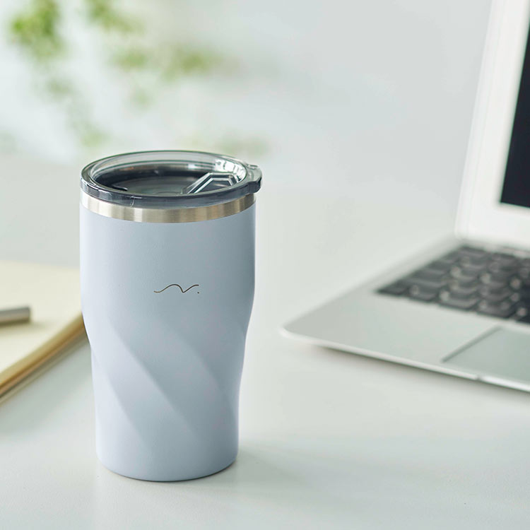 Amazon | 自分ツッコミくま タンブラー 二重 ステンレス コーヒーカップ ウォーターカップ 蓋付き 漏れ防止 直飲み ストロー付き 真空断熱  保温保冷 大容量600ml 車用 オフィス用 家庭用 男女兼用 | Levikllnhx | 水筒・マグボトル