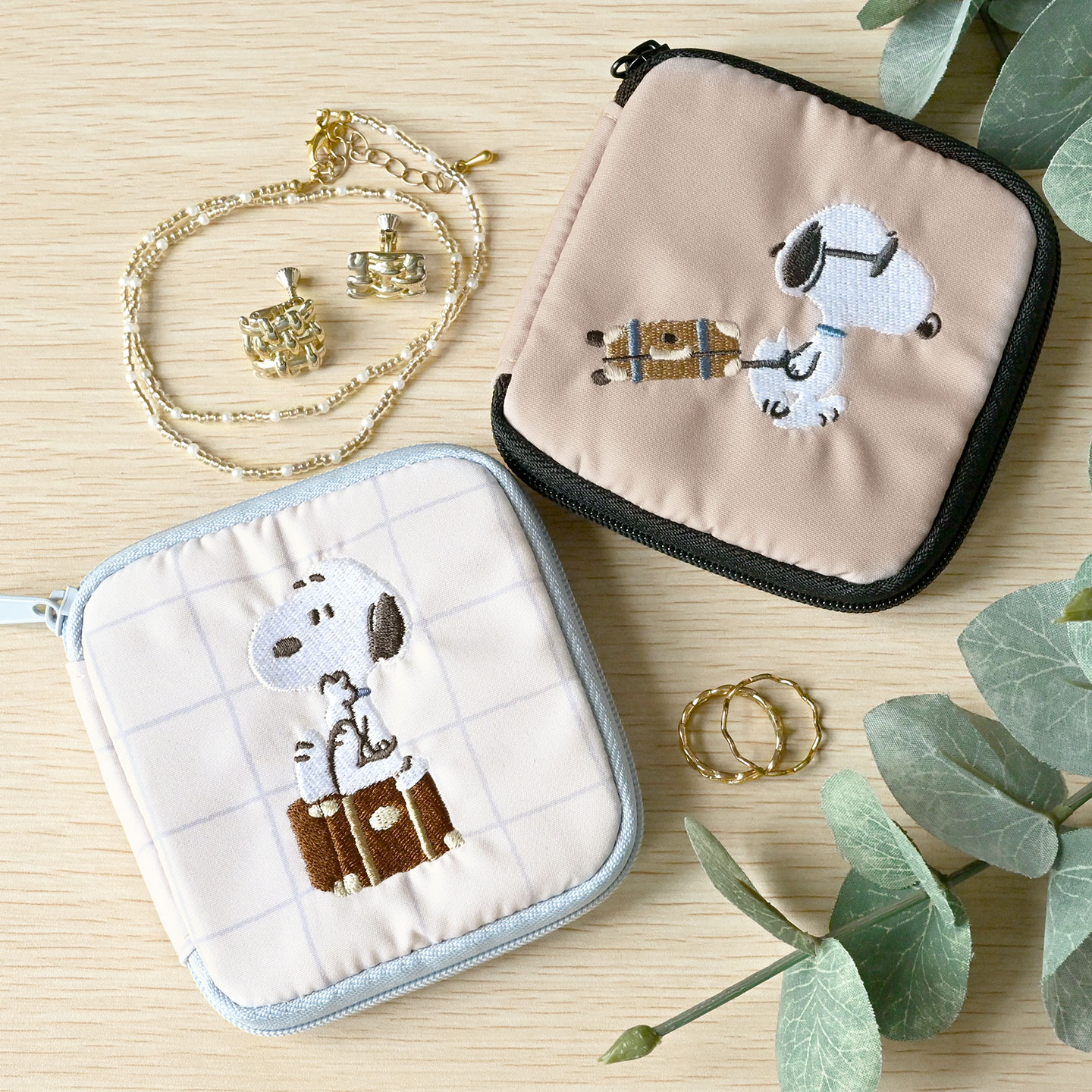 SNOOPY（スヌーピー） アクセサリーポーチ 携帯用 ポーチ 持ち運び