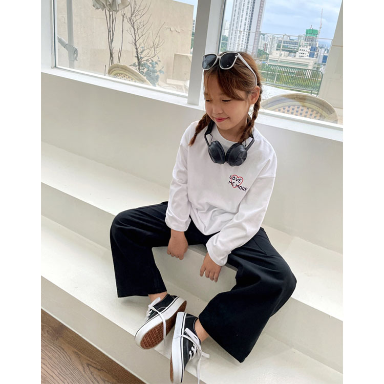 コリアグランドセール 2025 韓国子供服 ロンT プリント MORE ME LOVE Tシャツ 長袖 キッズ ベビー