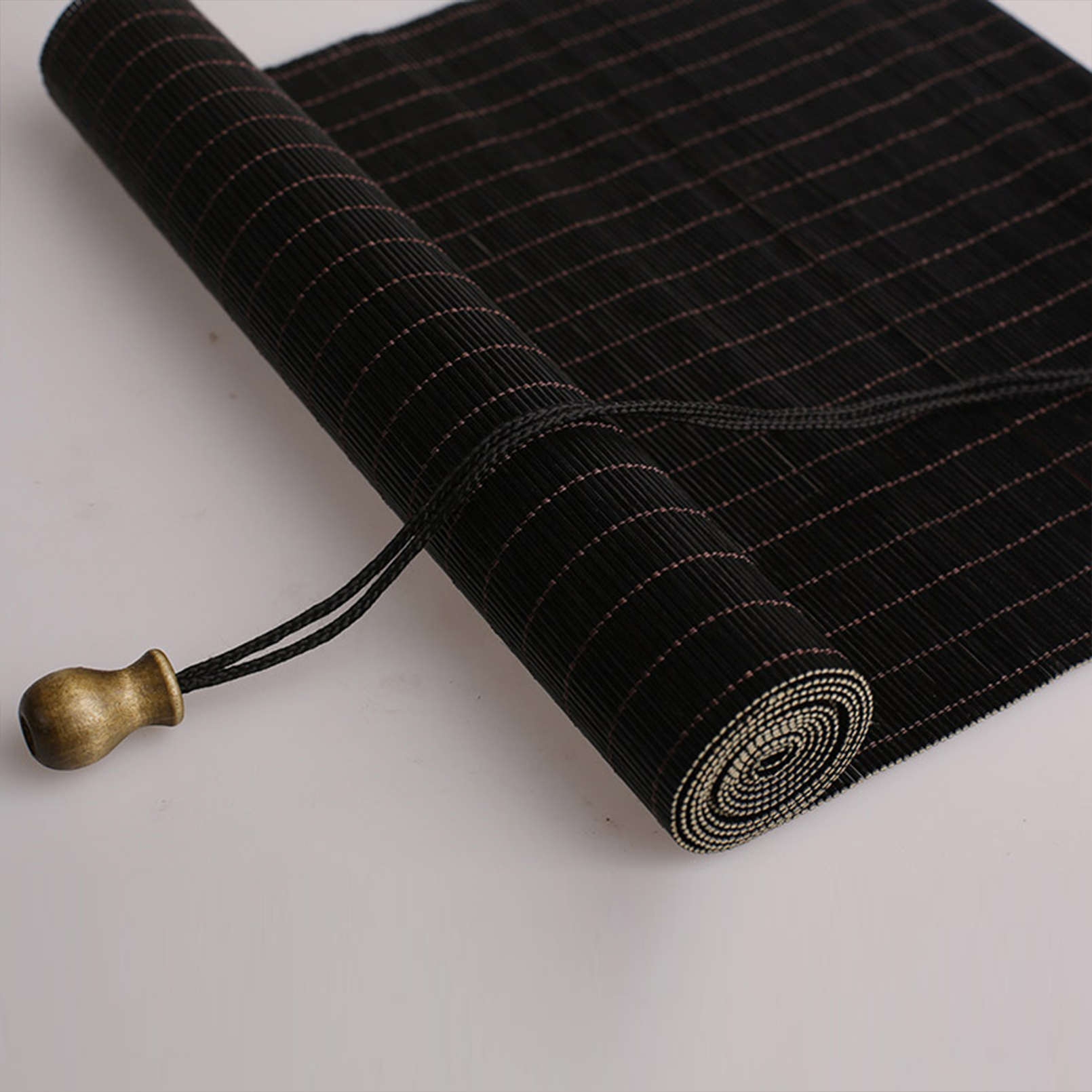 竹ロールスクリーン オーダーメイド 竹すだれ 竹簾 天然竹 巻き上げ機能付 目隠し 遮光遮熱 屋外 屋内 室内 和室 間仕切り 日除け 日よけ防止 風通し 【仕様B】 |  | 02