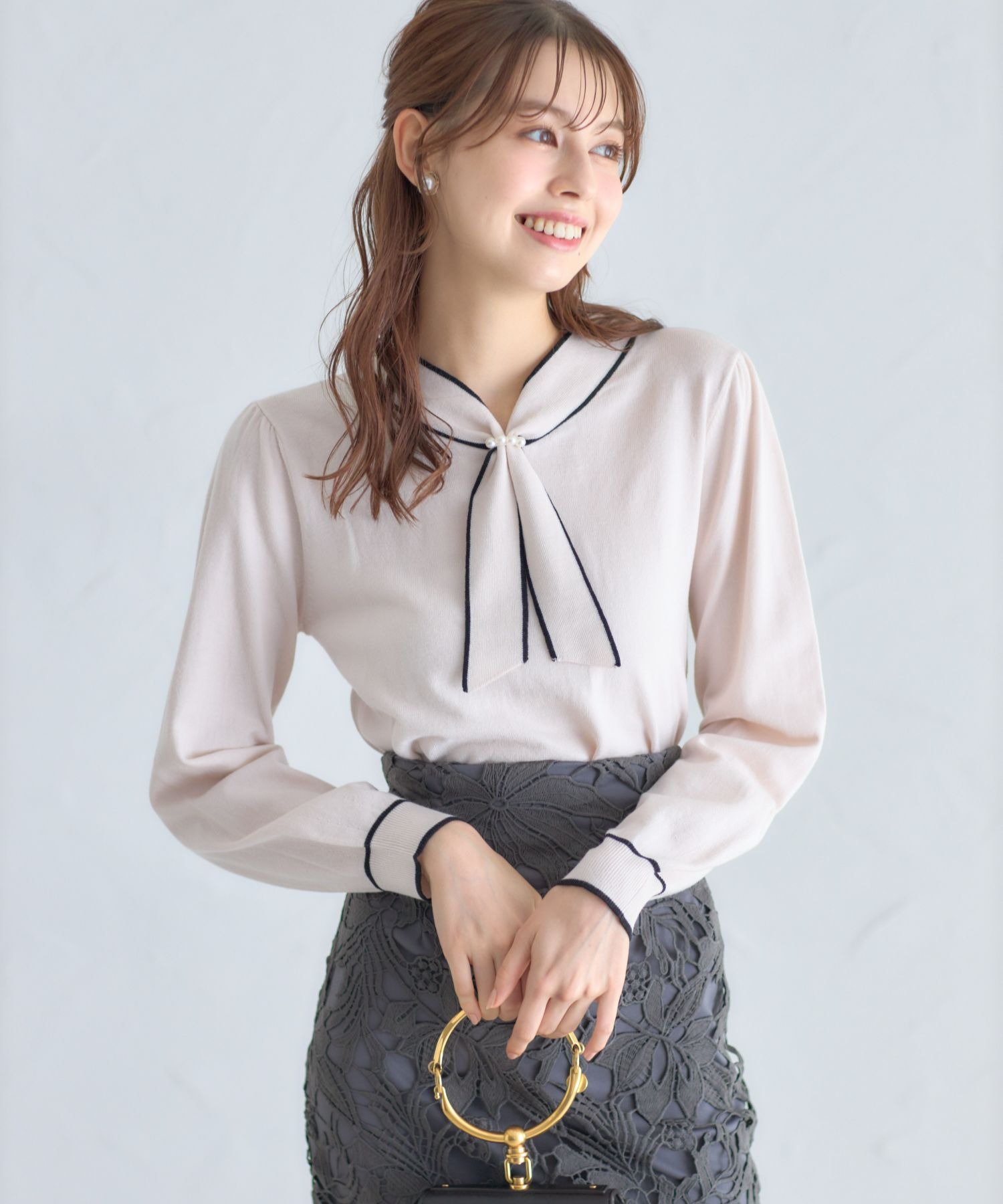 tocco closet（トッコ クローゼット） パール付き配色ボウタイニット