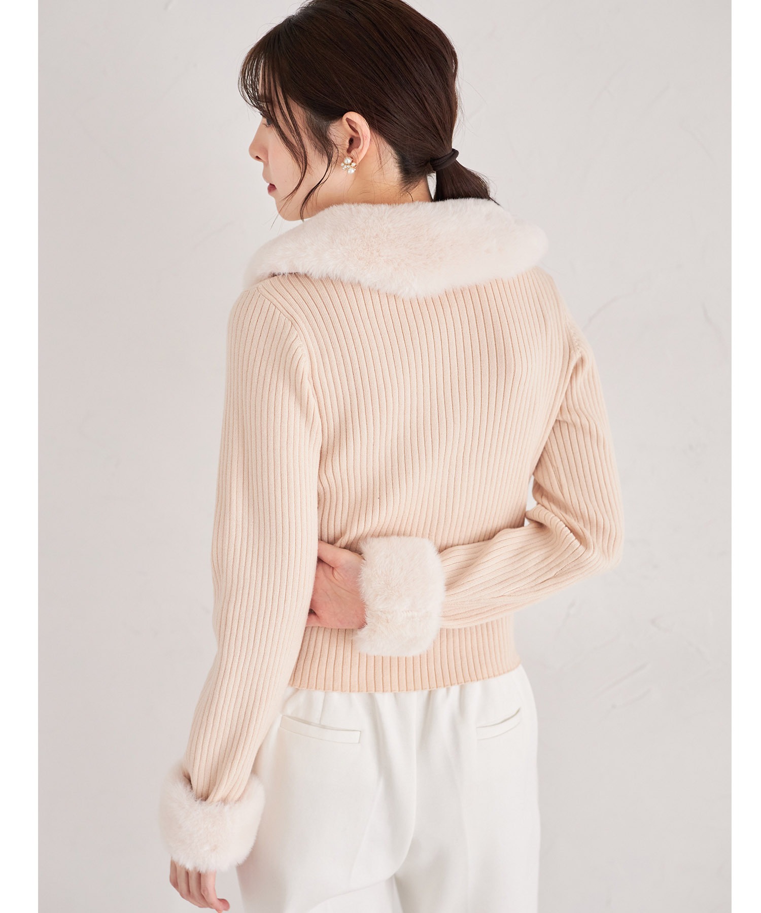 tocco closet（トッコ クローゼット） 取り外し可能なファー付きパール