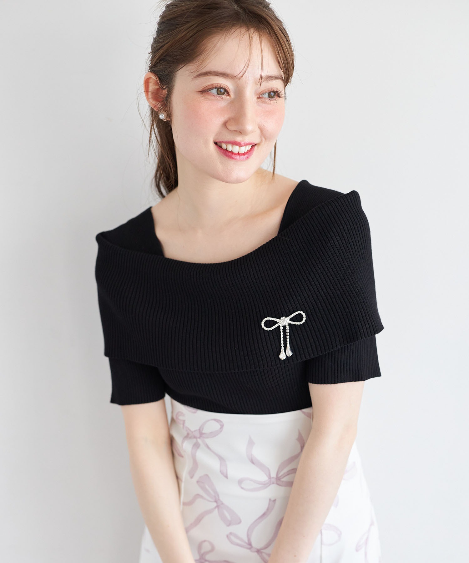 tocco closet（トッコ クローゼット） ビジューリボンブローチ付き