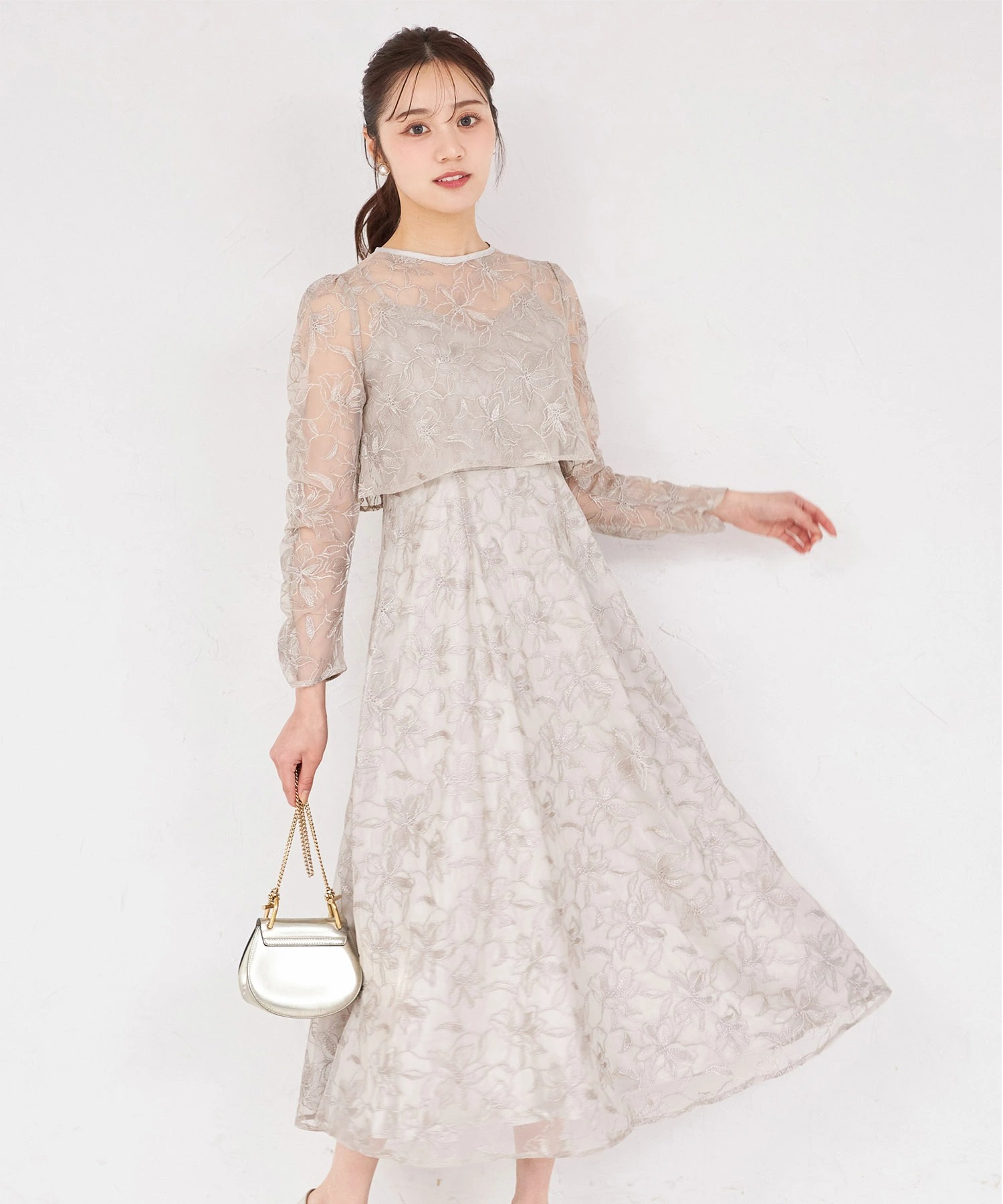 tocco closet（トッコ クローゼット） フラワー刺繍トップス×キャミ