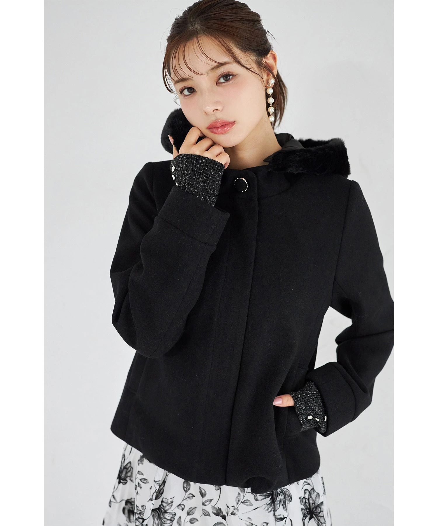 tocco closet ノーカラージャケット ブークレジャコット　ブラック トッコクローゼット tocco closet 取り外し可能な袖口ファー付き