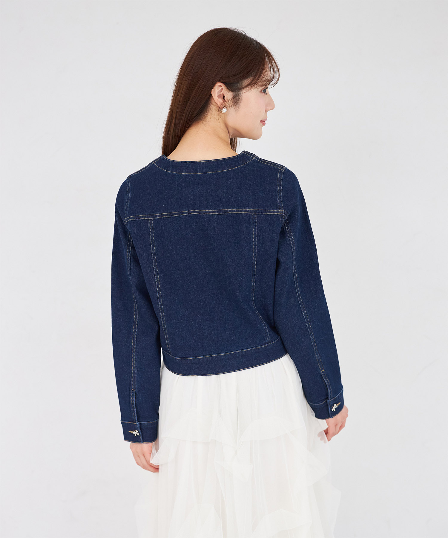 tocco closet（トッコ クローゼット） ビジューリボン釦ノーカラー 