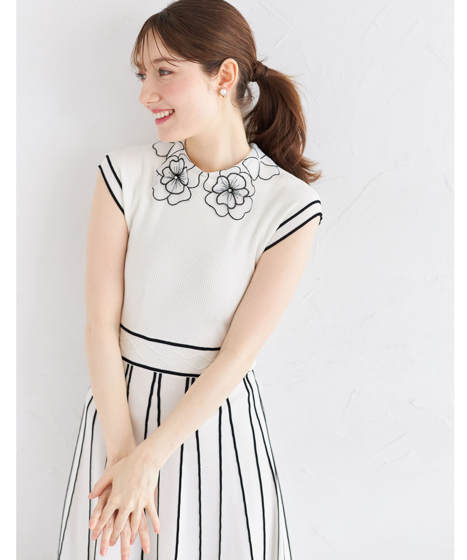 tocco closet（トッコ クローゼット） 2WAYフラワーレース襟付き