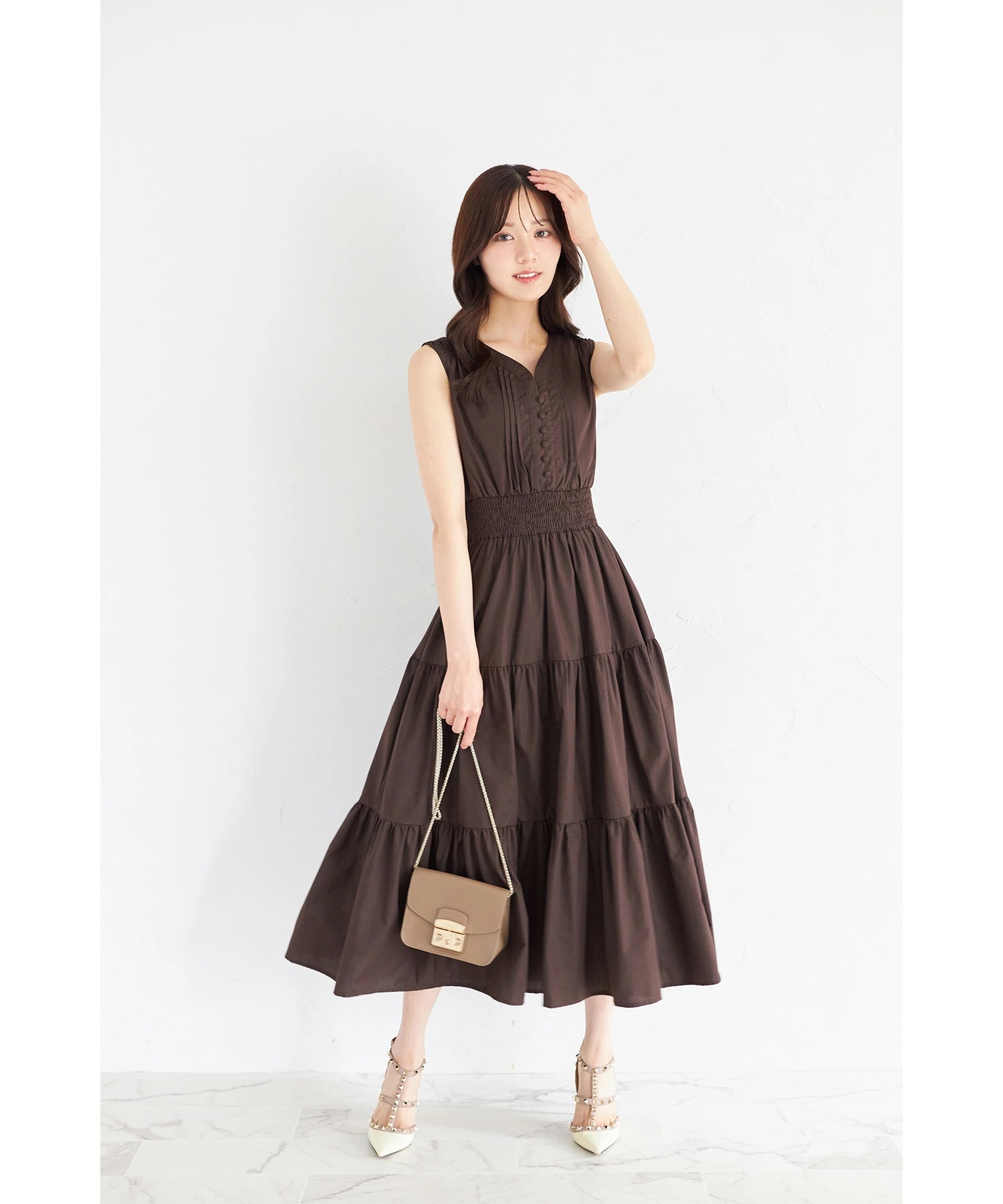 tocco closet（トッコ クローゼット） くるみ飾り釦付きピンタック 