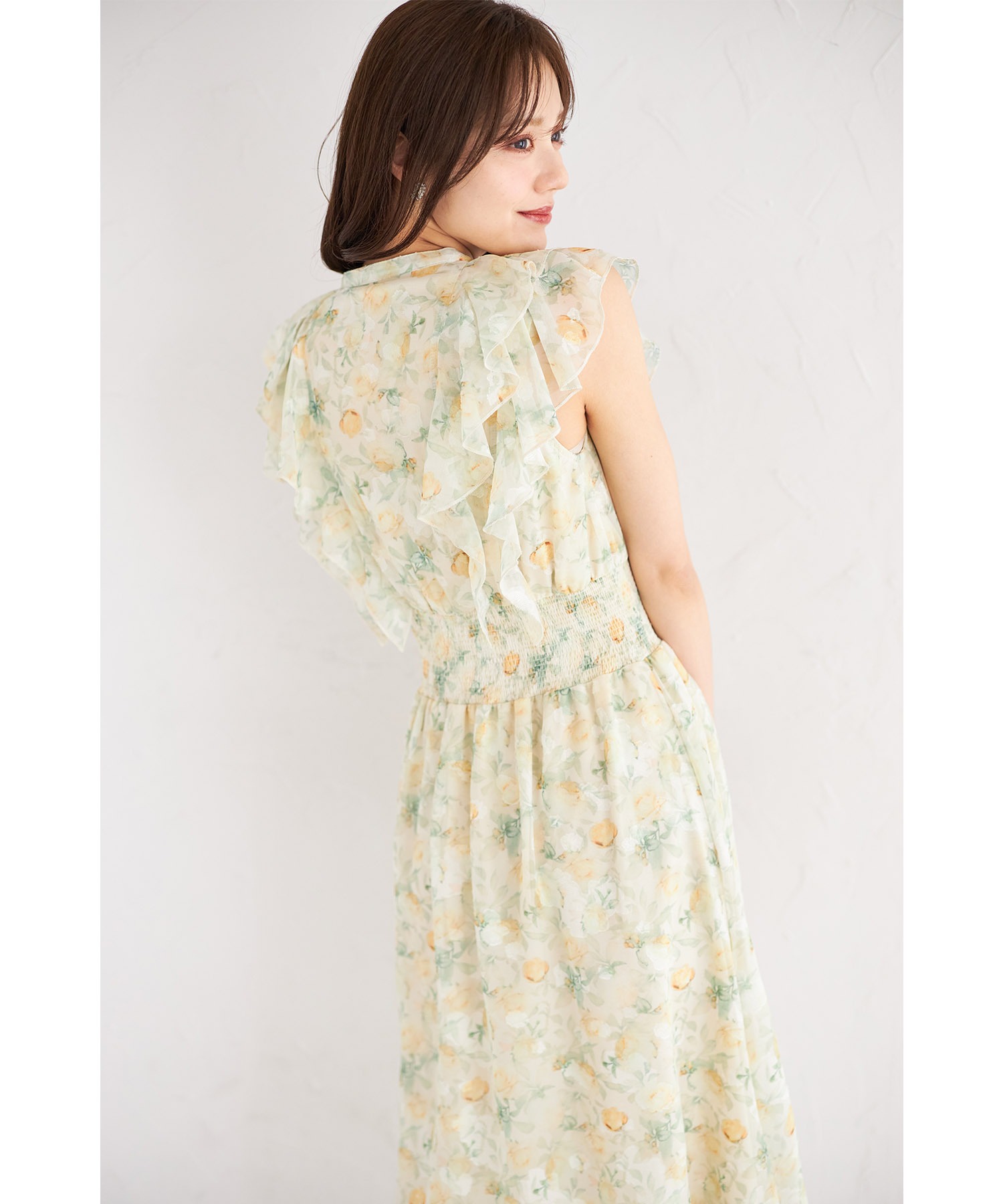 tocco closet ワンピース 後ろリボン＆飾り釦付きオパール