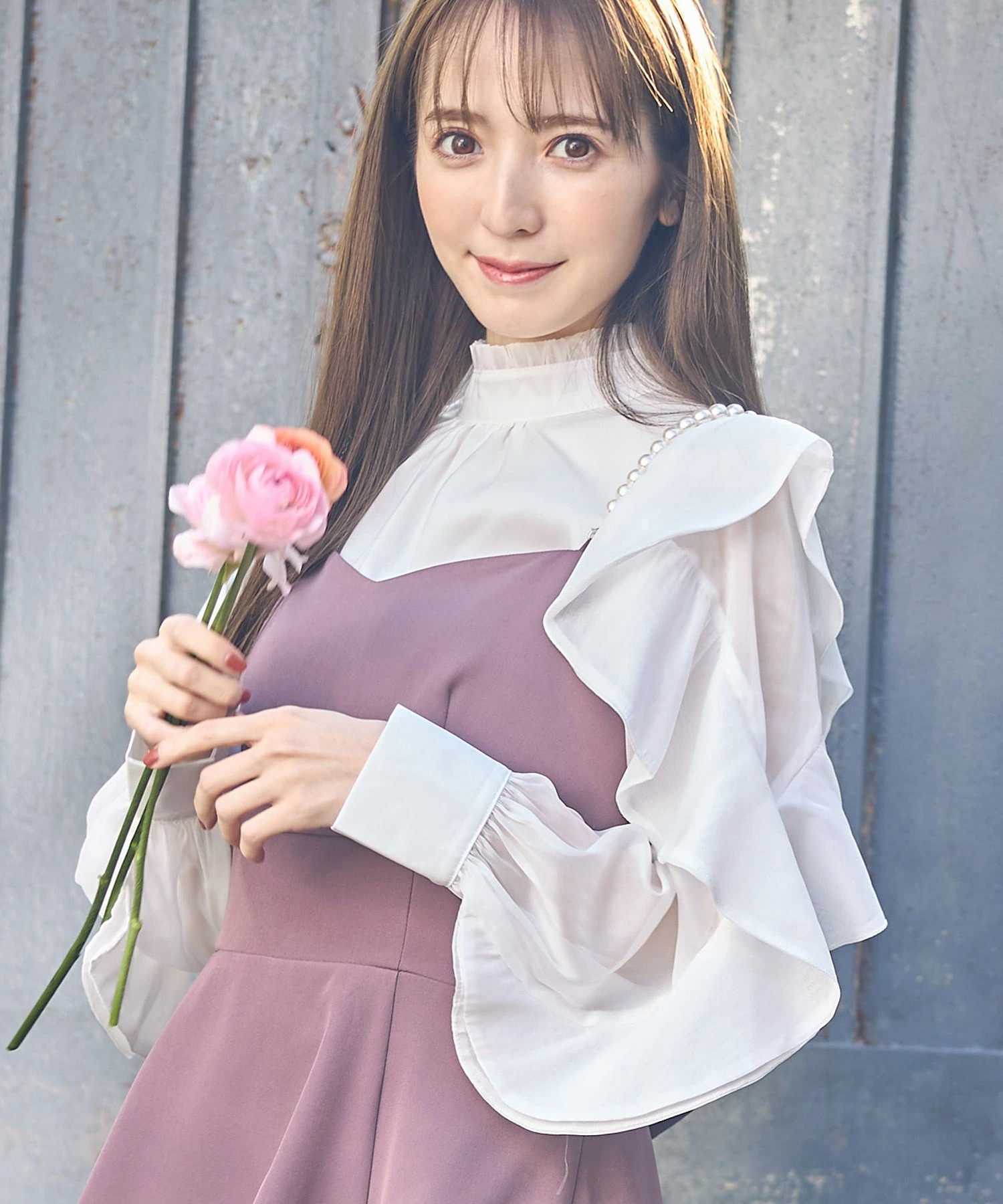 tocco closet（トッコ クローゼット） プチフリルネックラッフルシアー